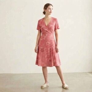 L.L.Bean Pink Bandana Paisley Jersey Knit Wrap Dress Medium Midi Short Sleeve